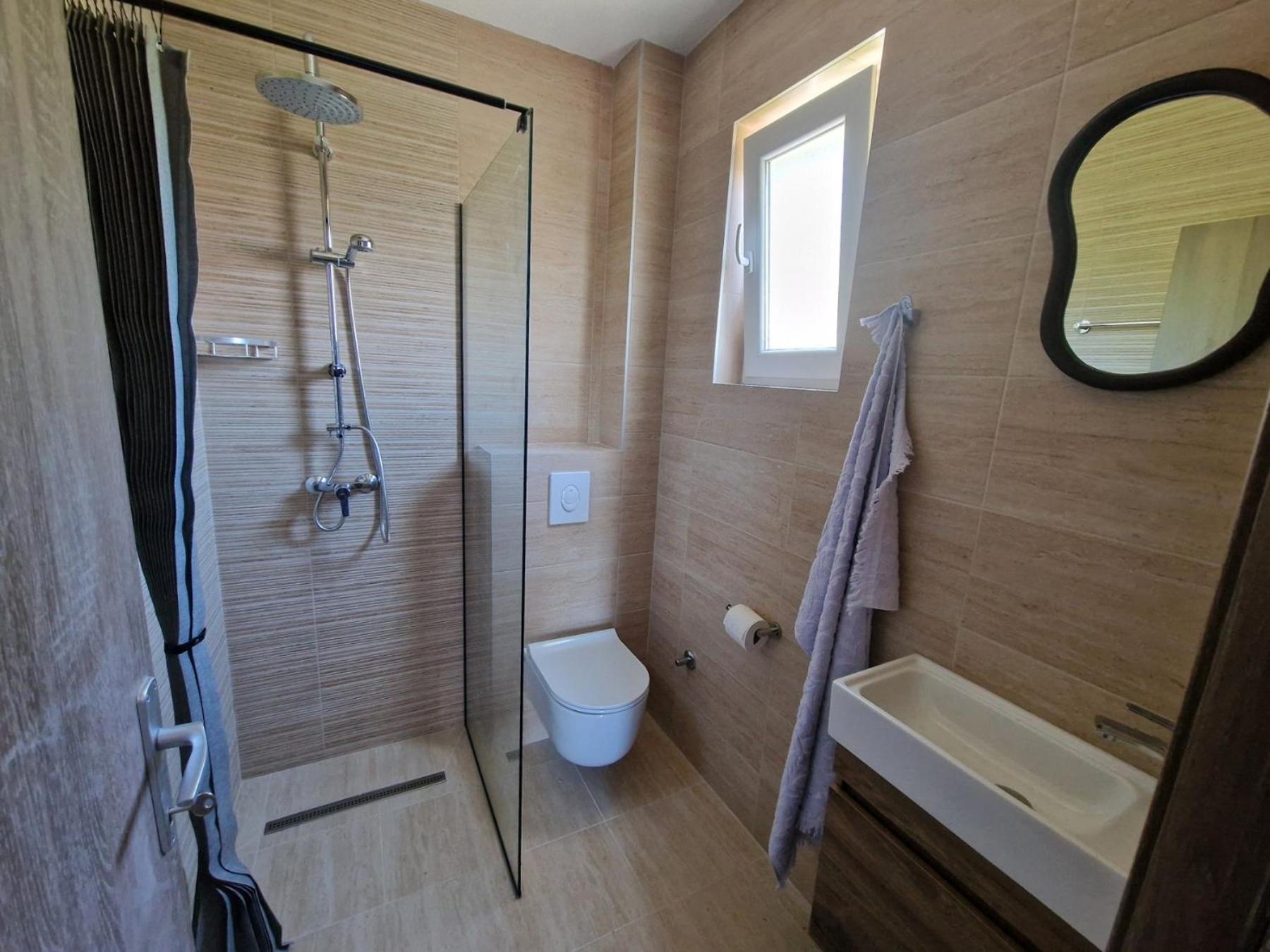 Villa Mia Apartments Bijela Eksteriør billede